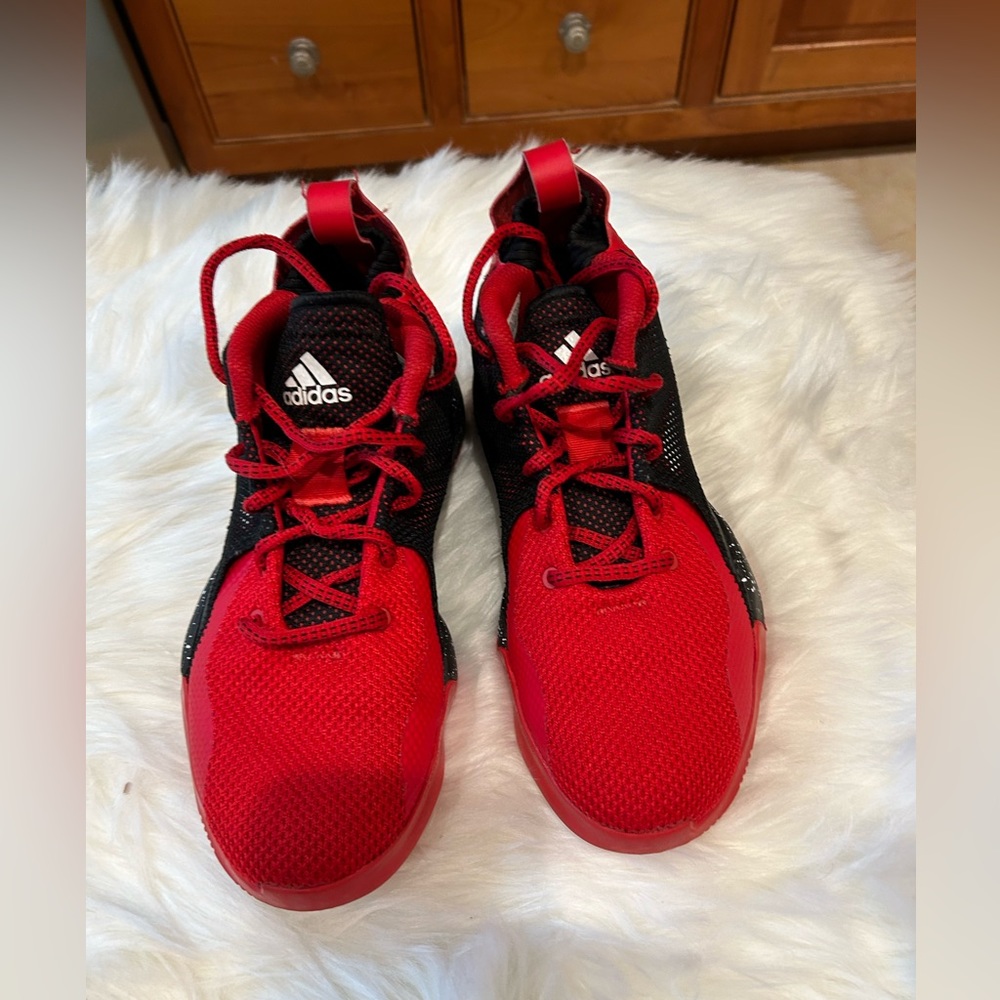 Adidas d rose 773 basketball sneakers size 5 men’s
